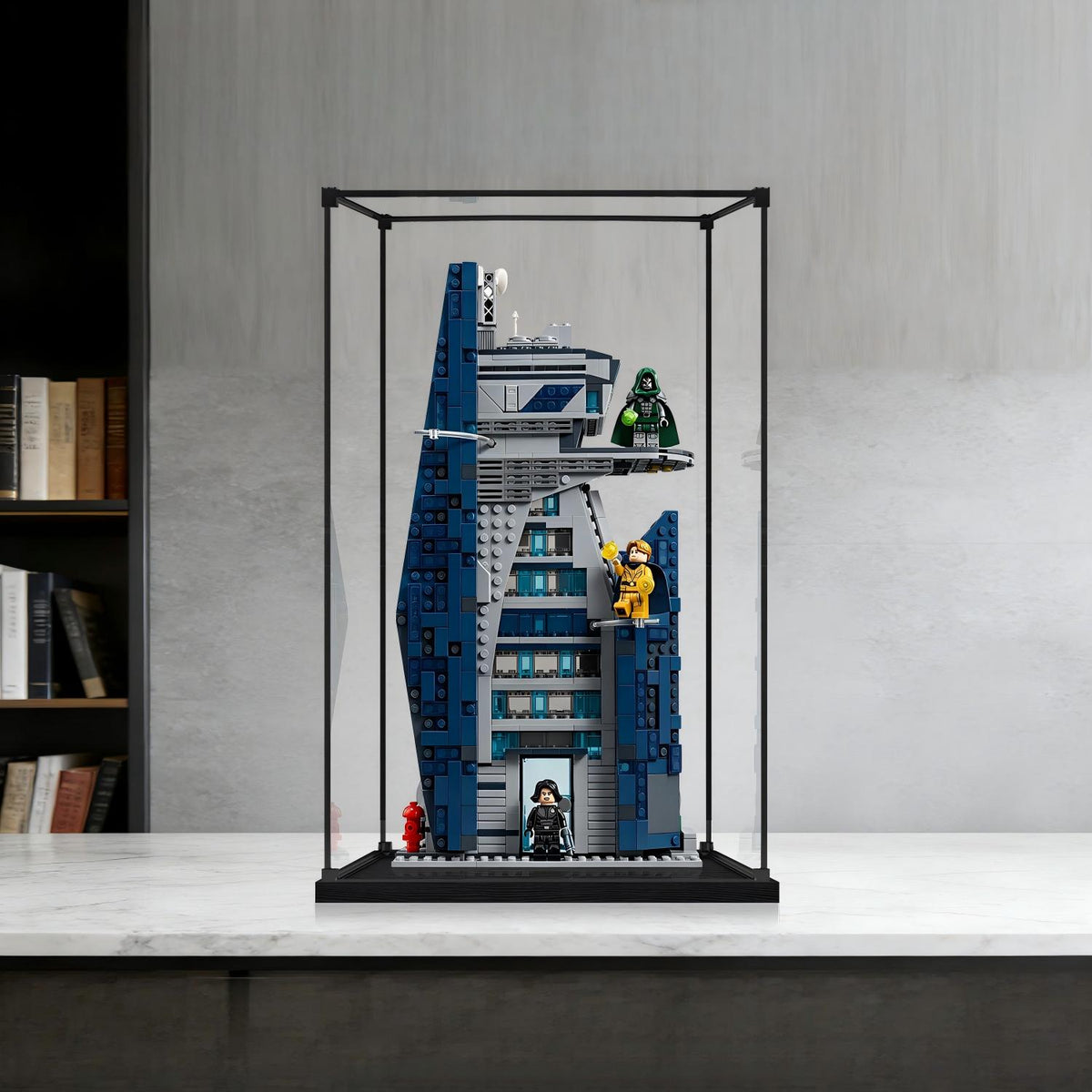 LEGO 76352 Avengers: Doomsday New Avengers Tower Spejl Akryl Udstillingskasse med Ringlys & UV-printet Baggrund - Støvtæt Vitrine
