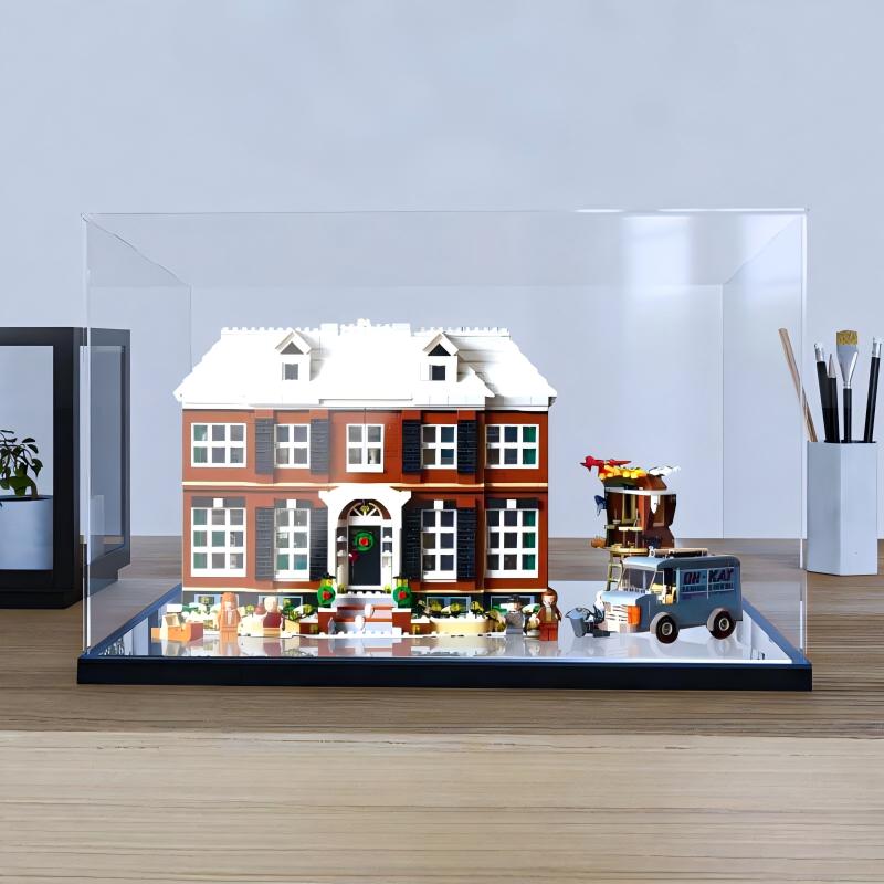 Acrylic Display Case for LEGO 21330 Home Alone, with Themed Printed Background & Dustproof Box