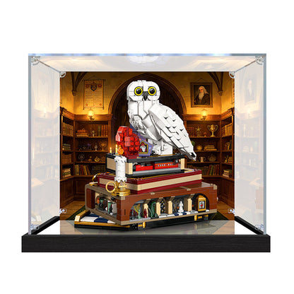 Acrylic Display Case for LEGO 76466 Harry Potter Model, with Themed Printed Background & Dustproof Box