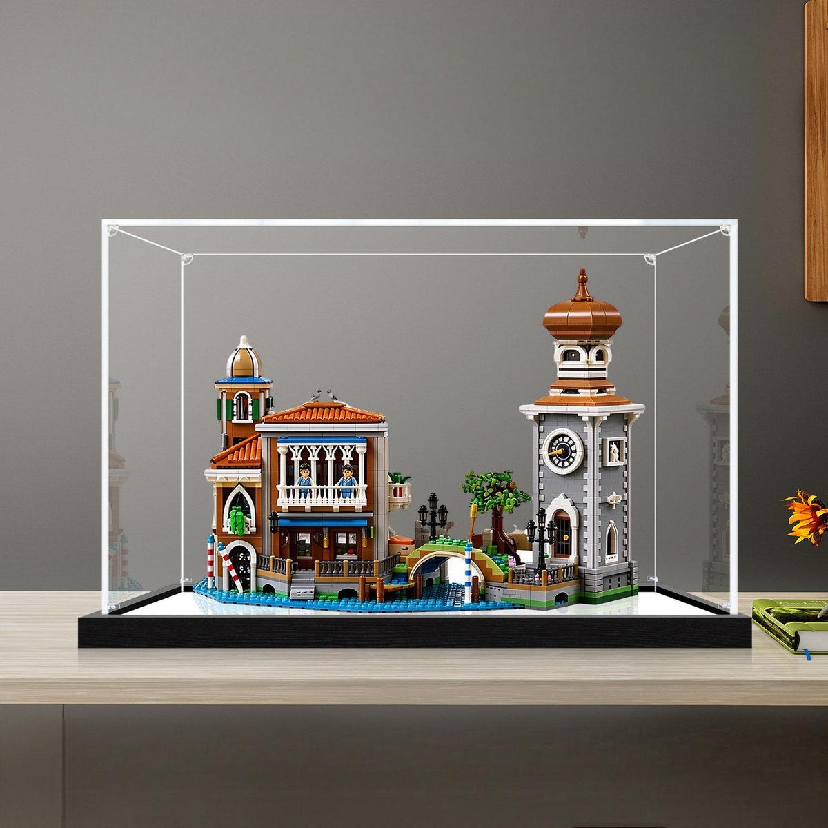 LEGO 11388 Venetian Neighbourhood mirror display case with black brushed base