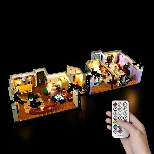 LEGO 10292 The Friends Apartments Vitrine aus Acryl mit Ringlicht & UV-bedrucktem Hintergrund - Staubdichte Präsentationsbox