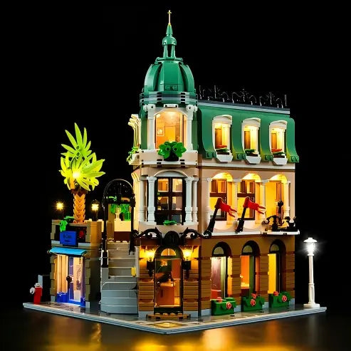 LEGO 10297 Boutique Hotel Spiegel Acryl Vitrine - Staubdichte Präsentationsvitrine