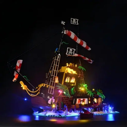 LEGO 21322 海盗湾酒吧号展示盒，带环形灯和UV印刷背景 - 防尘展示柜