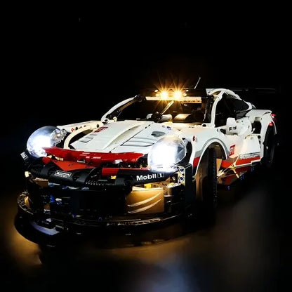 LEGO 42096 Porsche 911 RSR Vetrina Acrilica con Anello Luminoso e Sfondo Stampato UV - Custodia Antipolvere
