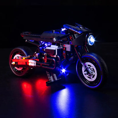 LEGO 42155 The Batman - Batcycle Caixa de Exibição de Acrílico com Espelho com Luz de Anel e Fundo Impresso em UV - Vitrine à Prova de Poeira