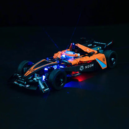 LEGO 42169 NEOM McLaren Extreme E Race Car Vetrina Acrilica con Specchio con Anello Luminoso e Sfondo Stampato UV - Espositore Antipolvere