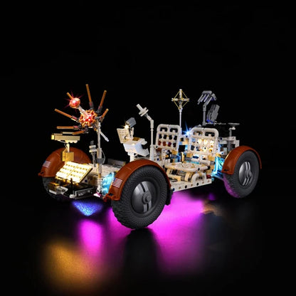 LEGO 42182 ناسا أبولو مركبة التجوال القمرية - LRV صندوق عرض أكريليك مرآة مع إضاءة حلقية وخلفية مطبوعة بالأشعة فوق البنفسجية - علبة عرض مقاومة للغبار