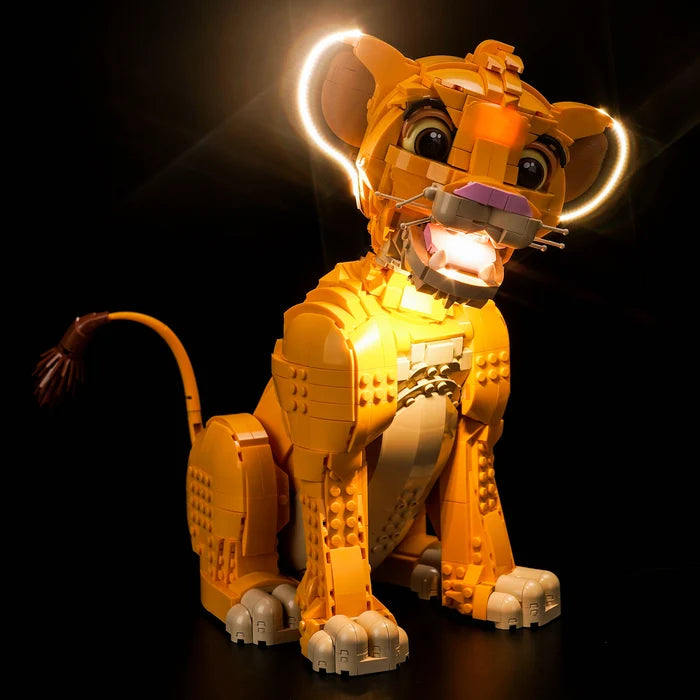 LEGO 43247 Young Simba the Lion King Mirror Acrylic Display Case with Ring Light & UV-Printed Background - Dustproof Showcase