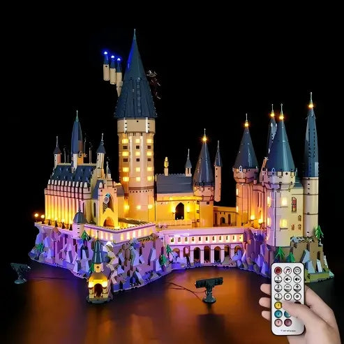 LEGO 71043 ホグワーツ城 ミラー アクリル ディスプレイケース リングライト＆UVプリント背景付き - 防塵ショーケース