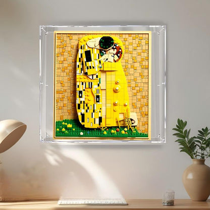 LEGO 31221 Gustav Klimt – The Kiss Wall-Mountable Display Case on Wall