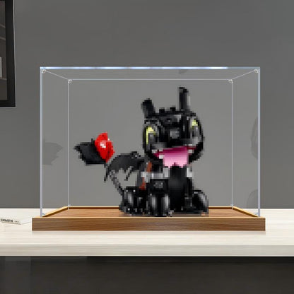 LEGO 10375 驯龙高手：无牙仔 镜面亚克力展示盒 带环形灯和UV印刷背景 - 防尘展示柜