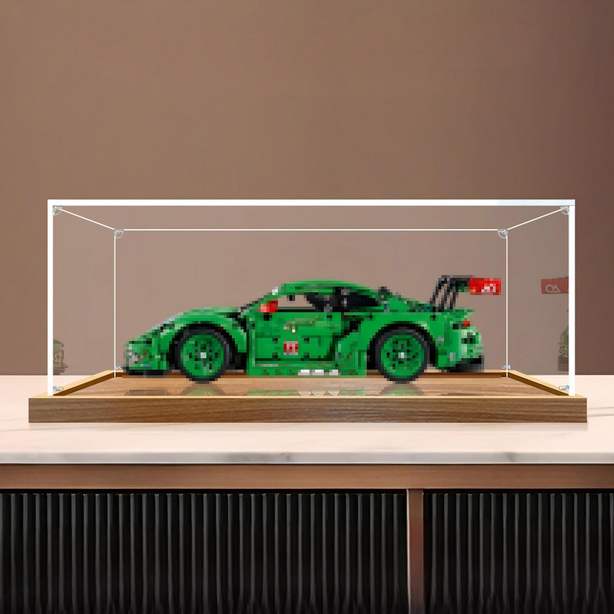 LEGO 42224 Porsche 911 GT3 R REXY AO Racing Vitrine de Exibição em Acrílico Espelhado com Anel de Luz e Fundo Impresso em UV - Vitrine à Prova de Poeira