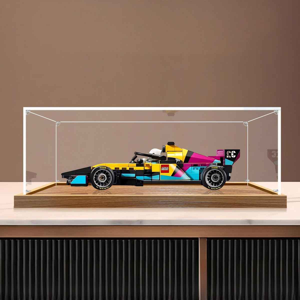 LEGO 77258 F1 ACADEMY LEGO 赛车后视镜亚克力展示盒，带环形灯和UV印刷背景 - 防尘展示柜