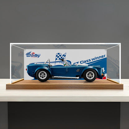 LEGO 10357 Shelby Cobra 427 S/C Spiegel Acryl Display Case met Ringlicht & UV-Geprinte Achtergrond - Stofvrije Vitrine