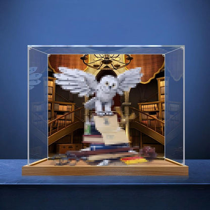LEGO 76391 Hogwarts Icons - Collectors' Edition Mirror Acrylic Display Case with Ring Light & UV-Printed Background - Dustproof Showcase