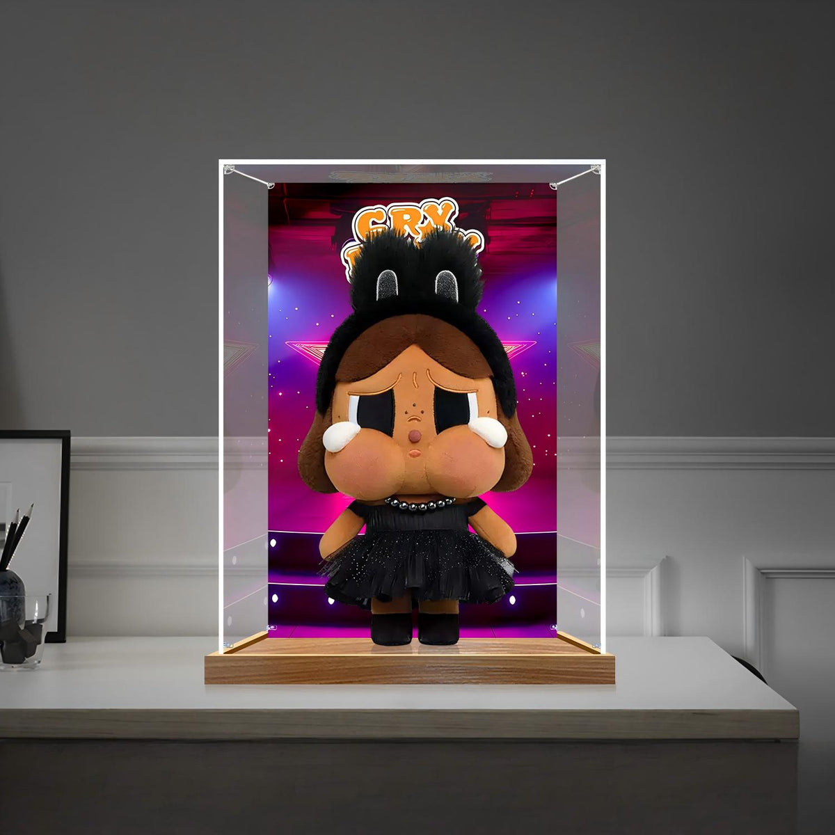 Pop Mart Crybaby Stage Series Mirror Acrylic Display Case with Ring Light & UV-Printed Background - Dustproof Showcase