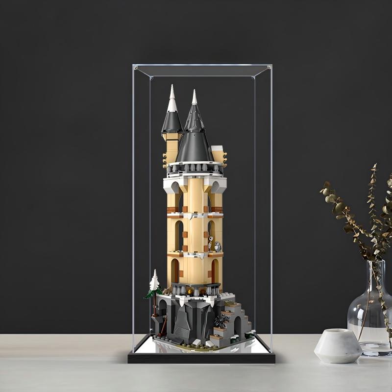 LEGO 76430 霍格沃茨猫头鹰棚屋亚克力展示盒，带环形灯和UV印刷背景 - 防尘展示柜