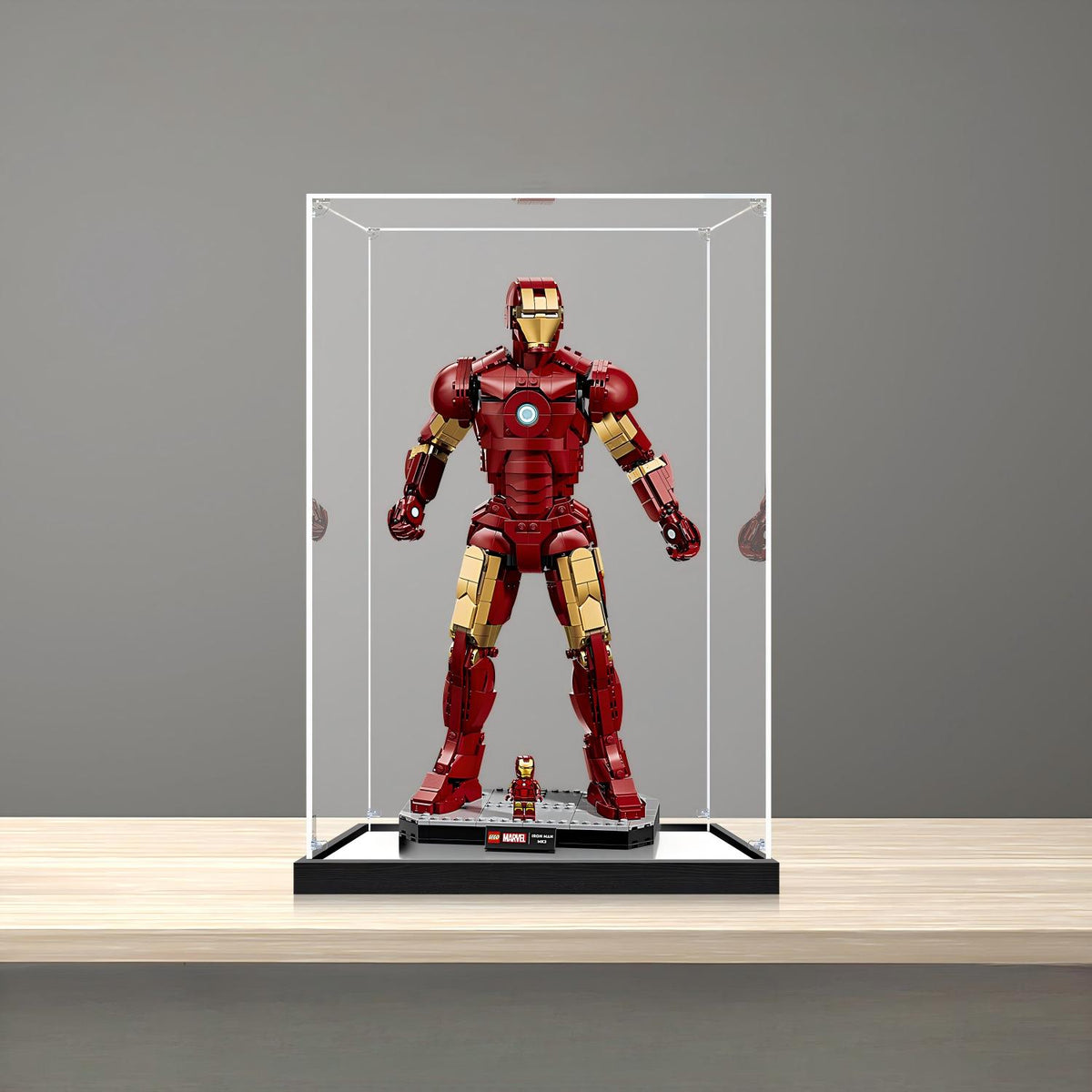 LEGO 76344 Iron Man Mark 3 Collectors' Edition Vitrine de Exibição em Acrílico Espelhado com Anel de Luz e Fundo Impresso em UV - Vitrine à Prova de Poeira