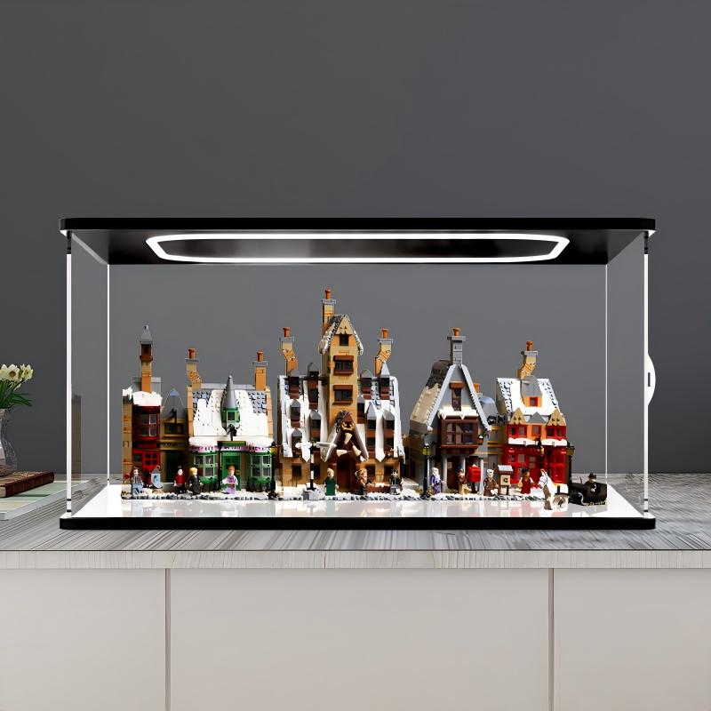 LEGO 76457 Hogsmeade Village - Collectors' Edition Mirror Acrylic Display Case with Ring Light & UV-Printed Background - Dustproof Showcase