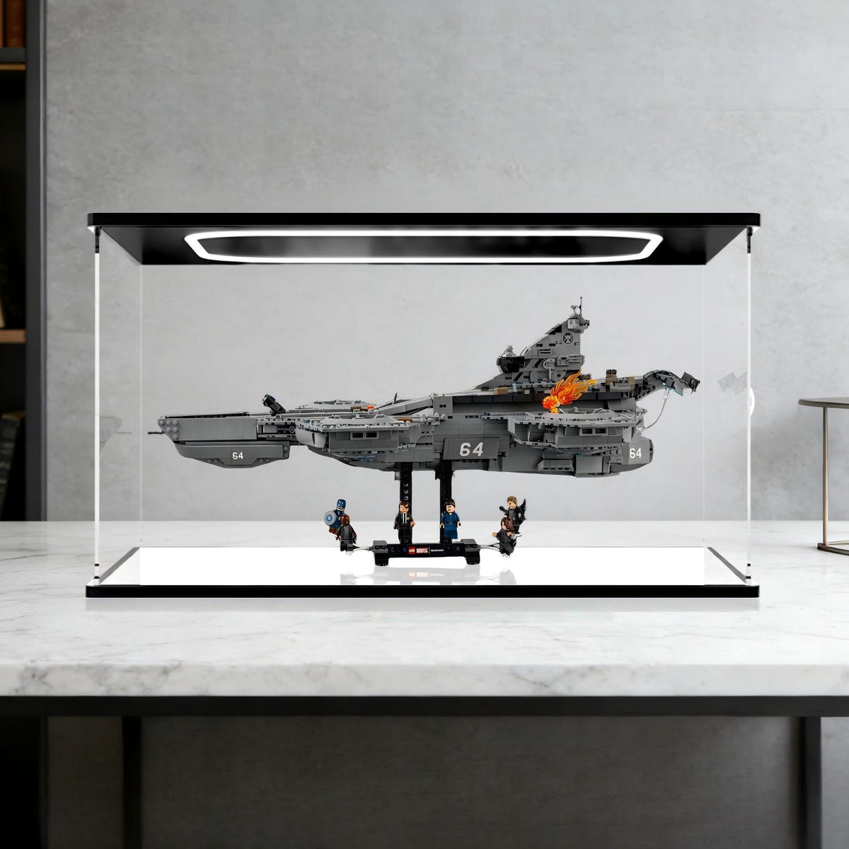 LEGO 76354 S.H.I.E.L.D. Helicarrier حافظة عرض أكريليك مرآة مع ضوء حلقي وخلفية مطبوعة بالأشعة فوق البنفسجية - واجهة عرض مقاومة للغبار