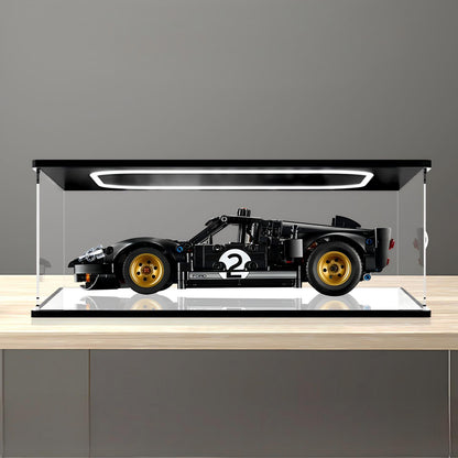 LEGO 42223 1966 Ford GT40 MKII Vitrine de Exibição em Acrílico com Espelho, Luz Anelar e Fundo Impresso em UV - Vitrine à Prova de Poeira