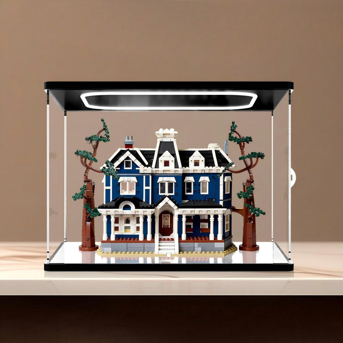 LEGO 11370 The Creel House Mirror Acrylic Display Case with Ring Light & UV-Printed Background - Dustproof Showcase