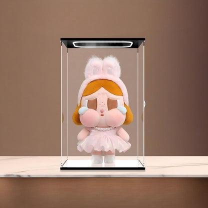 حالة عرض أكريليك مرآة Pop Mart Crybaby مع إضاءة حلقية وخلفية مطبوعة بالأشعة فوق البنفسجية - صندوق عرض مقاوم للغبار