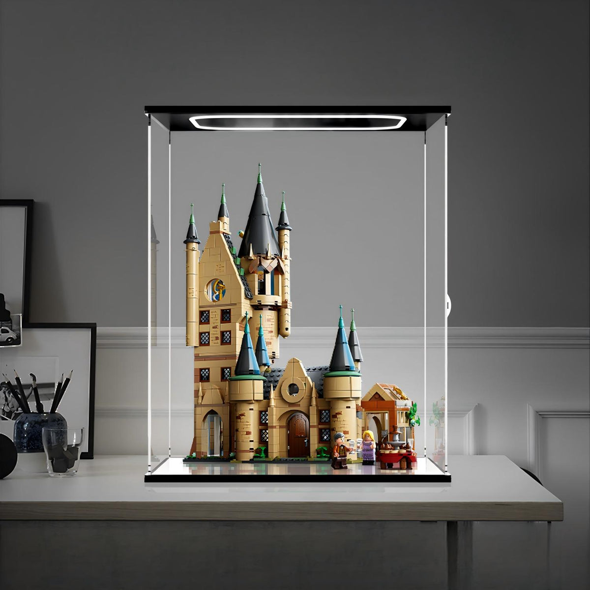 LEGO 75969 Hogwarts Astronomy Tower Mirror Acrylic Display Case with Ring Light & UV-Printed Background - Dustproof Showcase