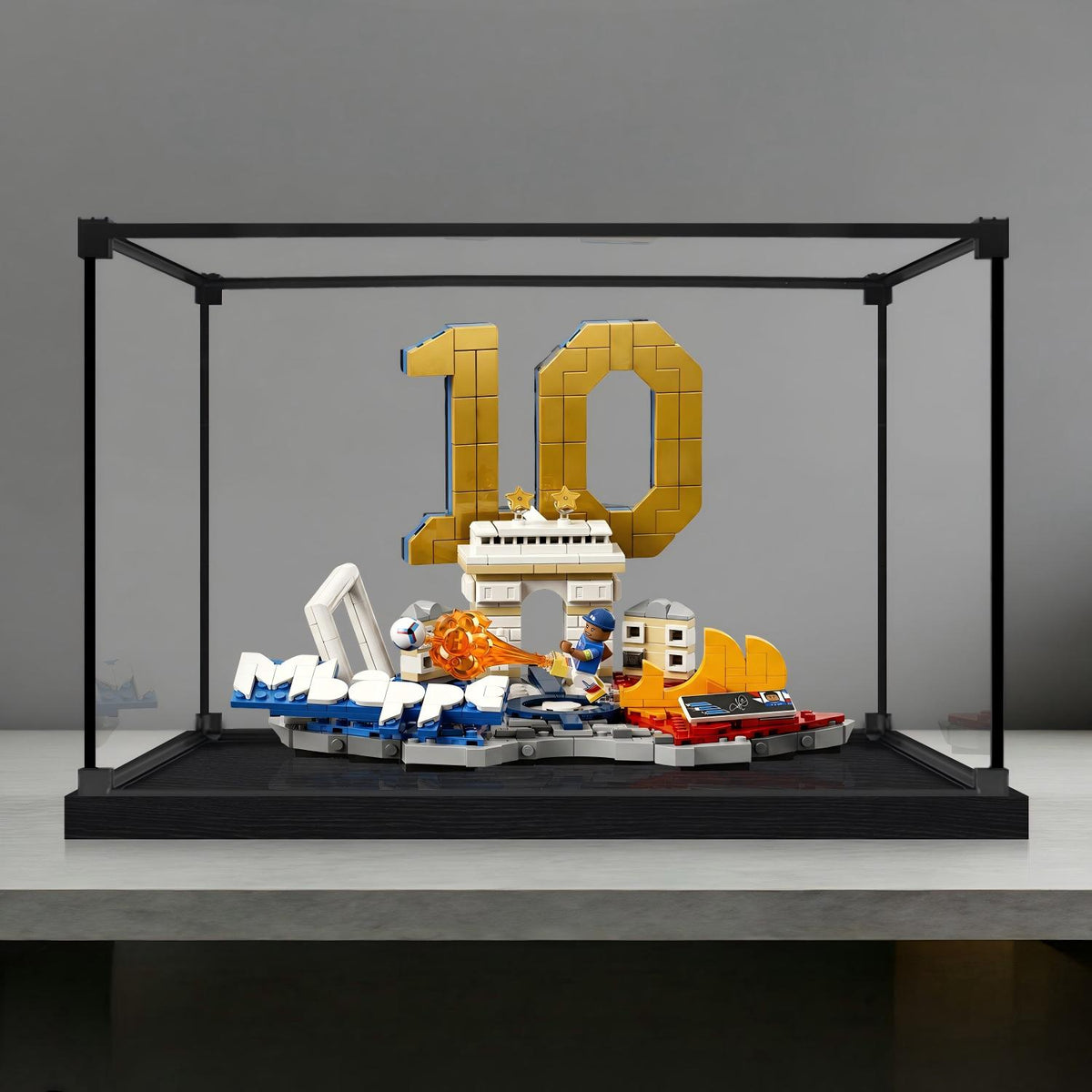 LEGO 43013 Kylian Mbappé - Soccer Highlights Mirror Acrylic Display Case with Ring Light & UV-Printed Background - Dustproof Showcase