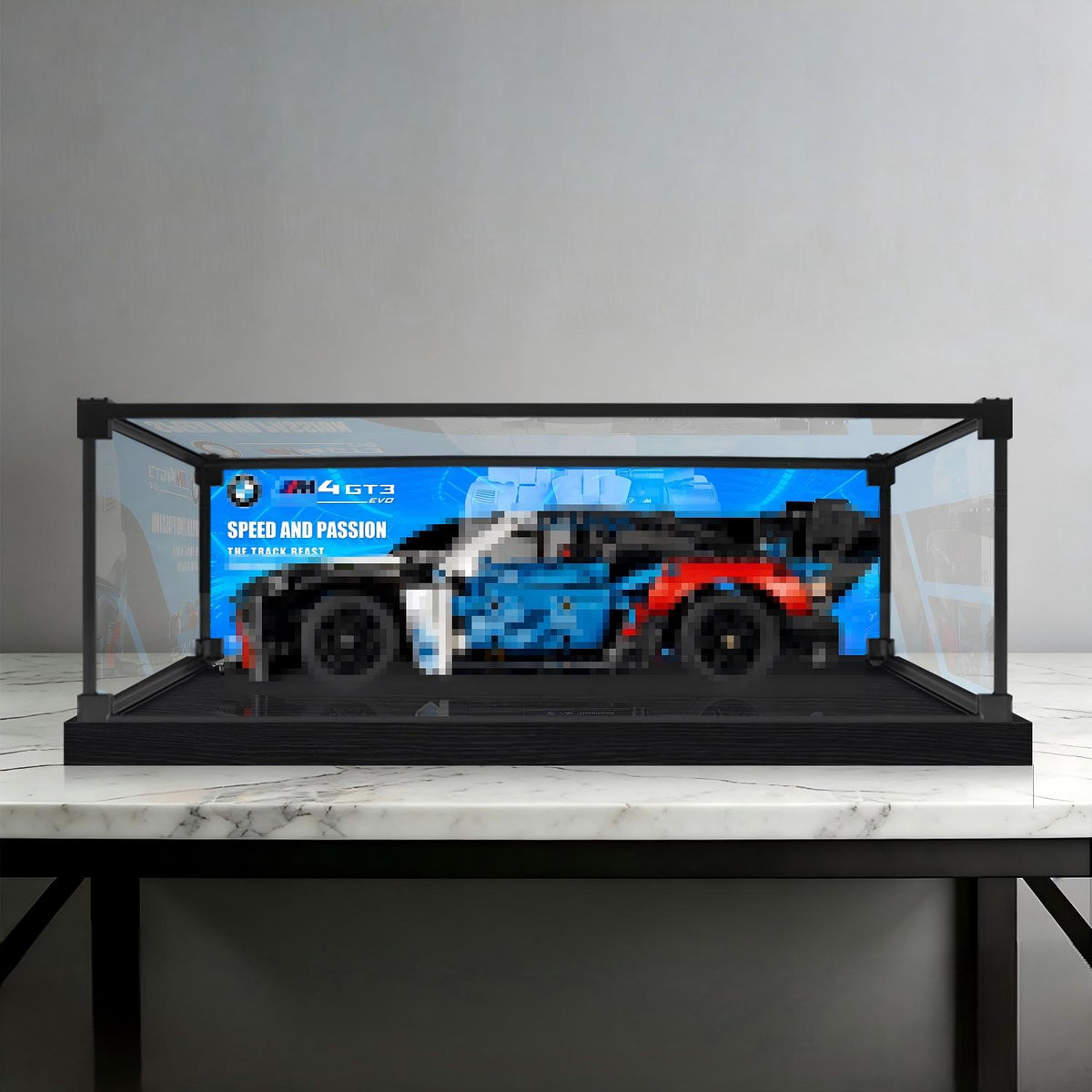 LEGO 42226 BMW M4 GT3 EVO 镜面亚克力展示盒，带环形灯和UV印刷背景 - 防尘展示柜