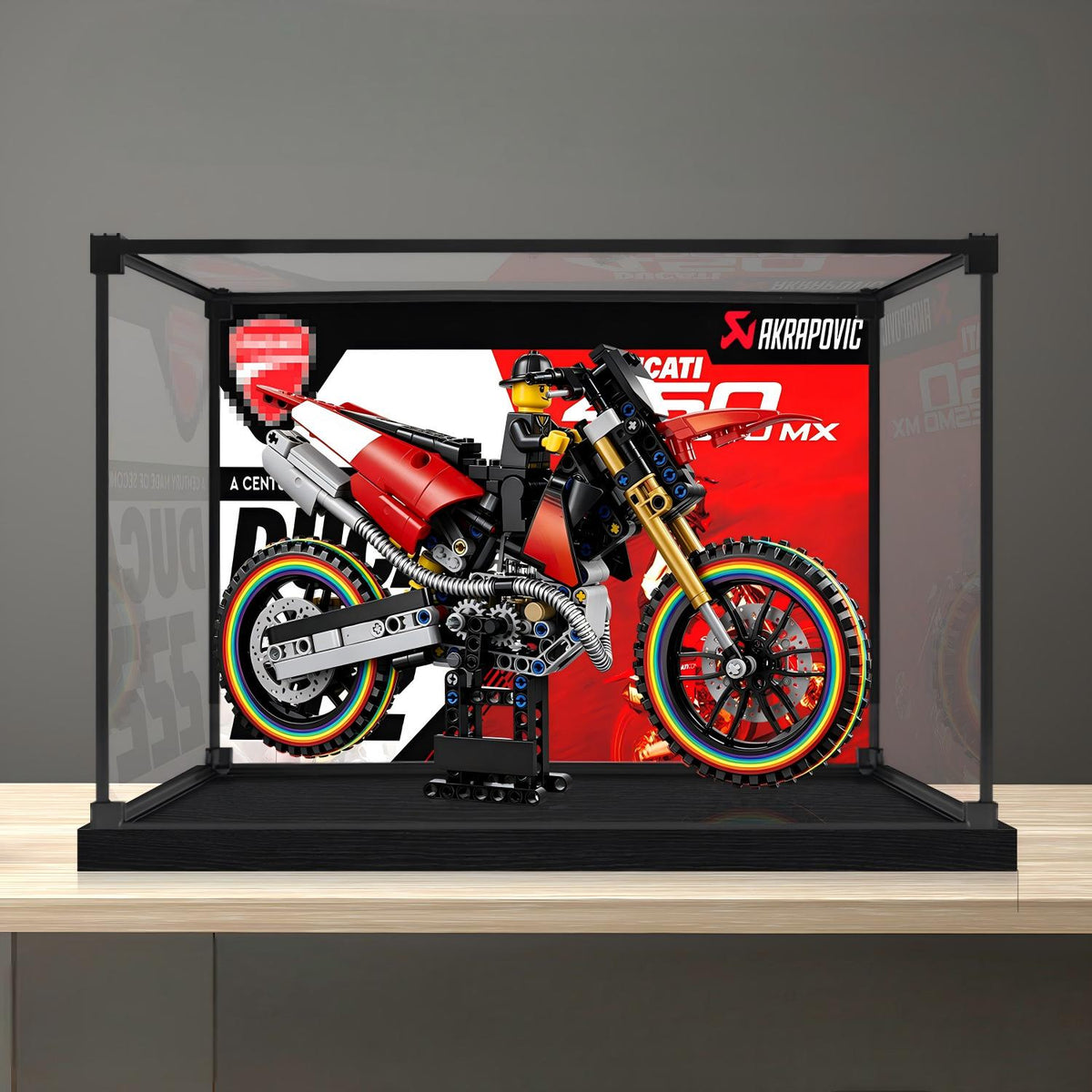 LEGO 42238 دوكاتي ديزمو450 MX مصنع دراجة نارية مرآة عرض أكريليك مع ضوء حلقي وخلفية مطبوعة بالأشعة فوق البنفسجية - خزانة عرض مضادة للغبار